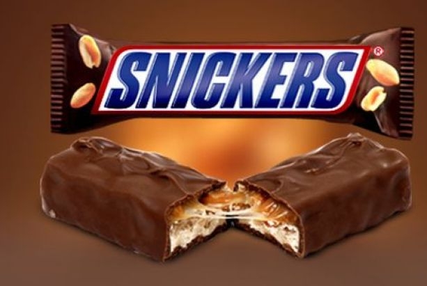 Kẹo socola đậu phộng caramel Snickers của Mỹ