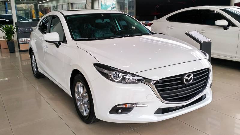 ỐP ĐÈN GẦM MAZDA 3 ĐỜI 2018