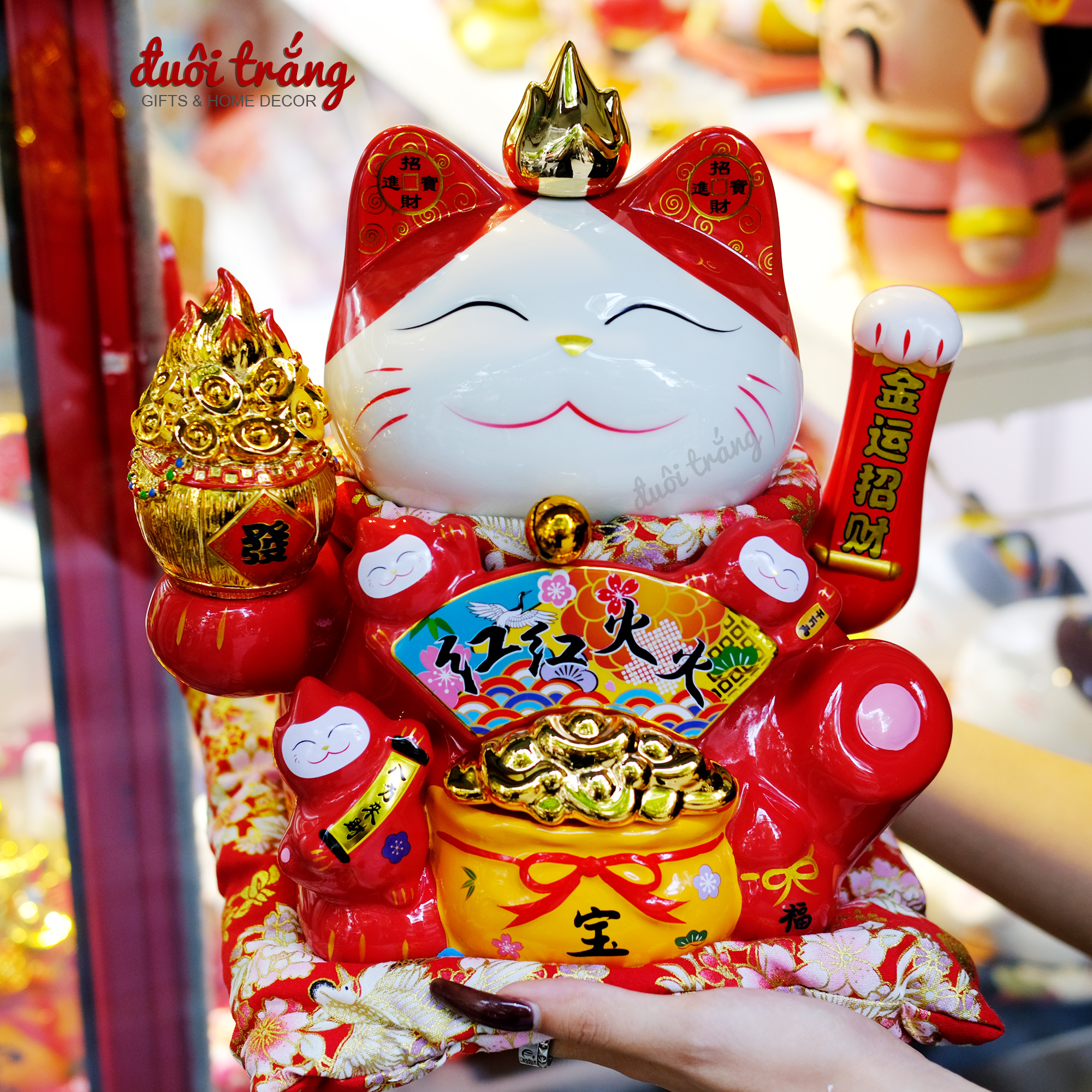 Mèo thần tài vẫy tay 27cm "hồng hồng hoả hoả" - thỏi vàng