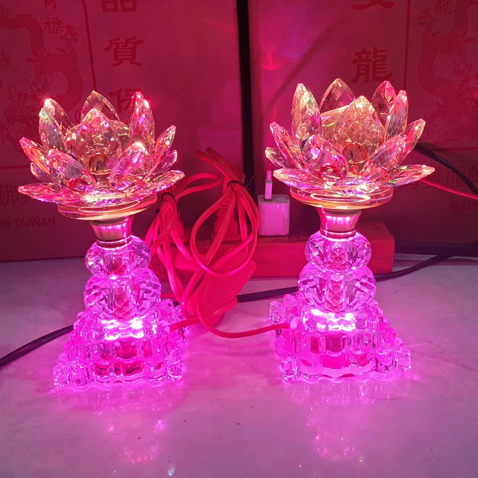 Cặp đèn thờ đá pha lê cao cấp tự động đổi màu cao 17 cm