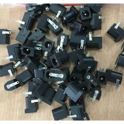 Đầu Cắm Nguồn DC cái 5.5*2.1mm ( Jack nguồn DC-005 - chân hàn )