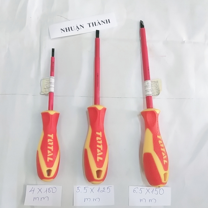Bộ 3 tua vít dẹp cách điện Total
