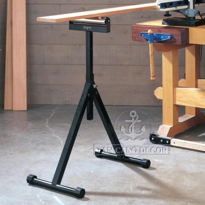 Thiết bị đỡ phôi có con lăn trượt