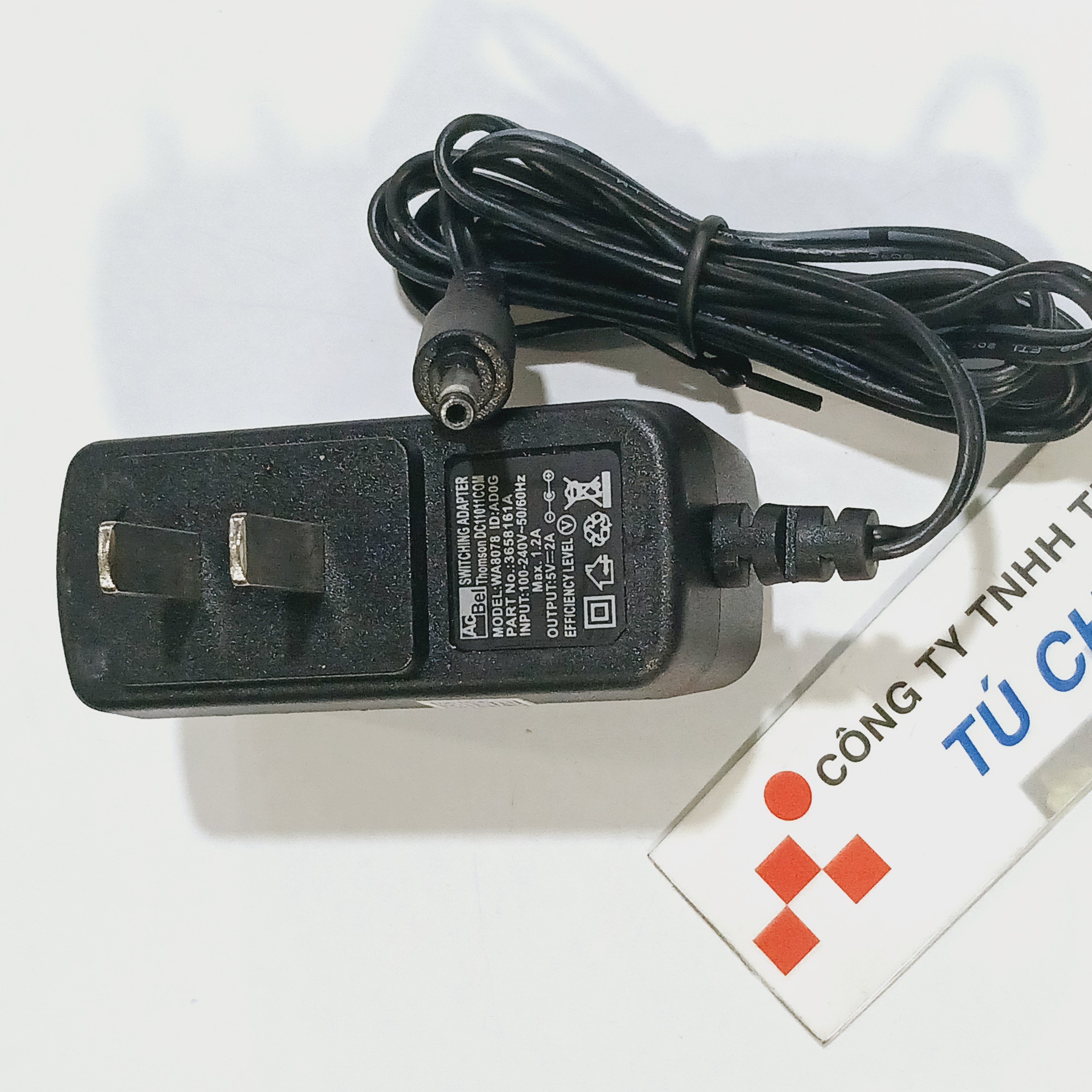 Adapter Dc 5V - 2A / 3.5mm X 1.35mm Plug) (Good Quality)