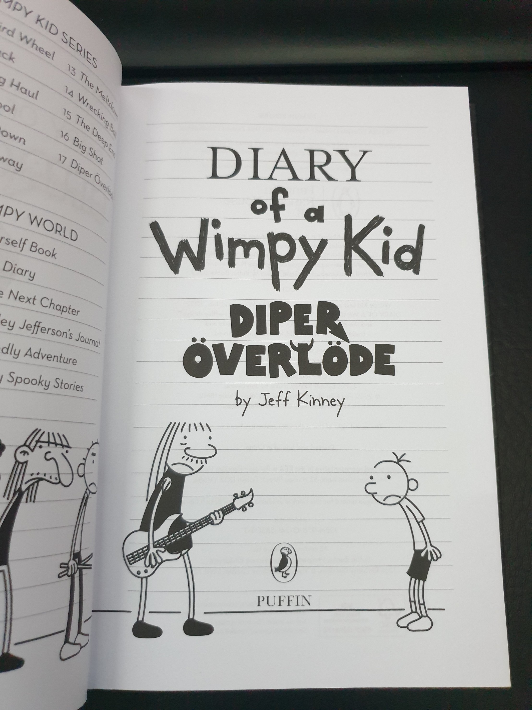 Sách Ngoại văn: Diary Of A Wimpy Kid: Diper Överlöde (Book 17)