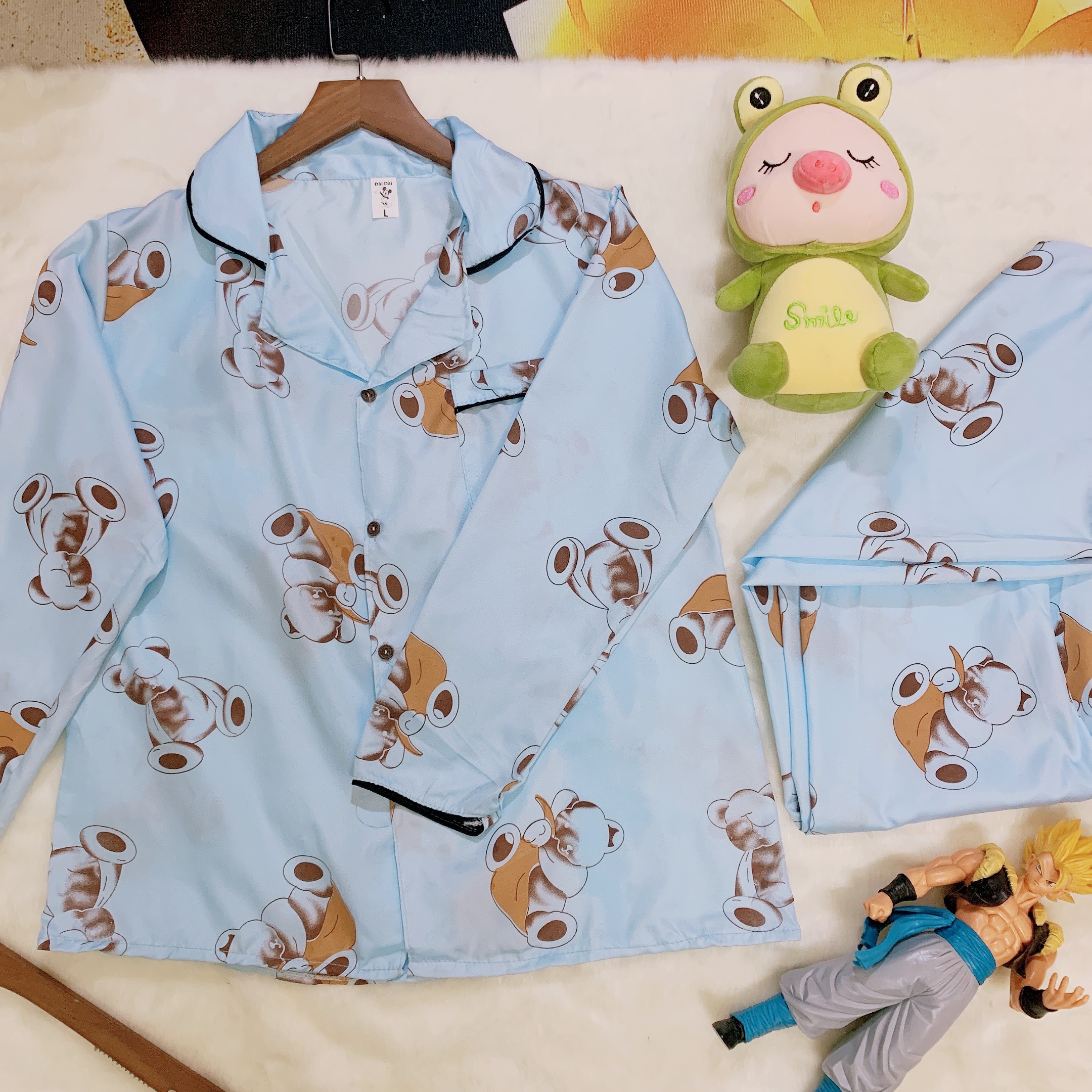 Traceless short sleeve solid color blouse summer bottoming shirt women