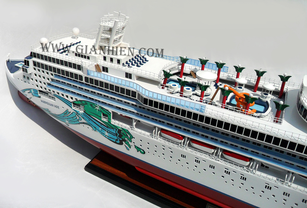 Mô hình thuyền du lịch norwegian jade