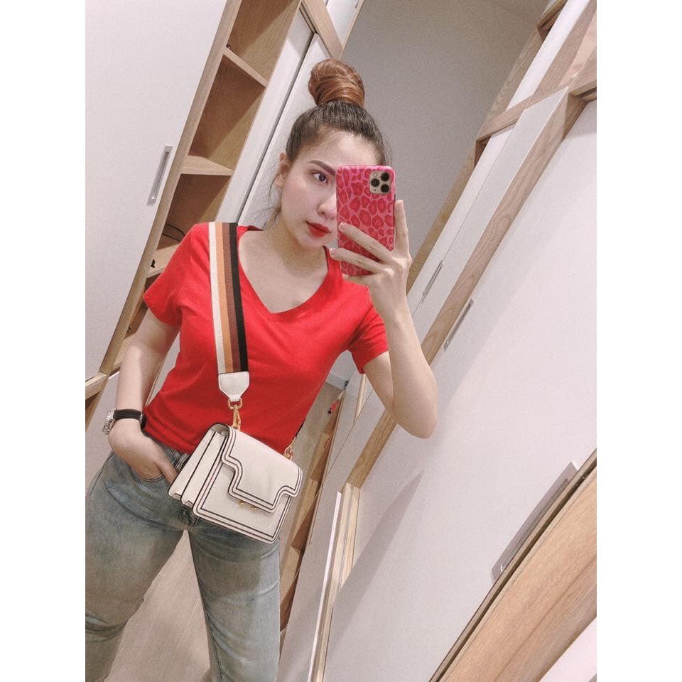 Áo Phông Cổ Tim Chất Cotton Co Giãn Tốt lên from dáng đẹp