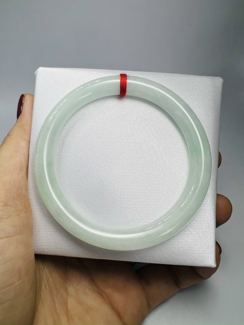 Hcm ,chuyên sỉ ,chiếc vòng bạch ngọc phong thủy may mắn ,đủ size có tư vấn