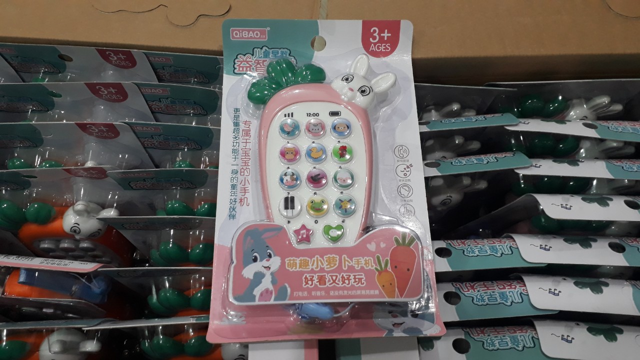 Điện thoại đồ chơi cho bé, có nhạc và đèn( kèm vỏ silicon + dây đeo + 3 pin AAA)