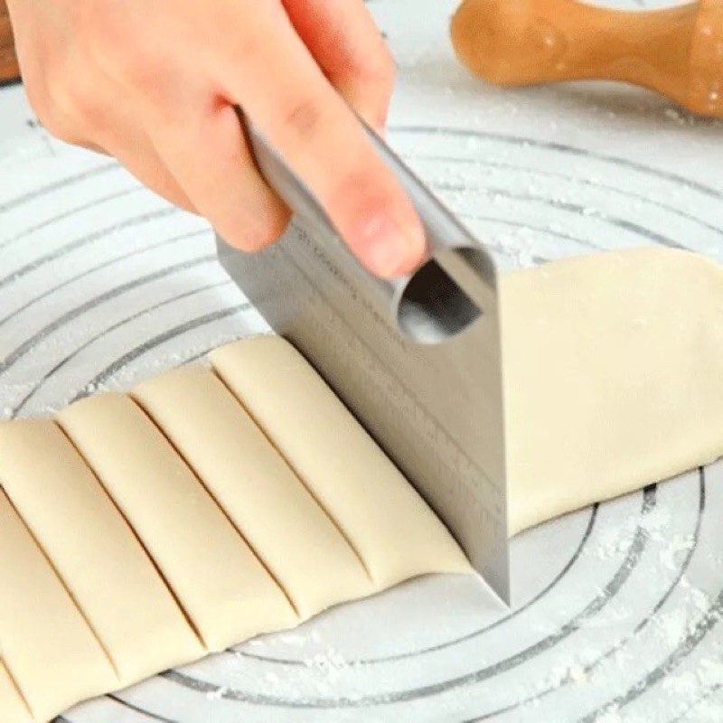 Dao Cắt Bột Chia Vạch Inox