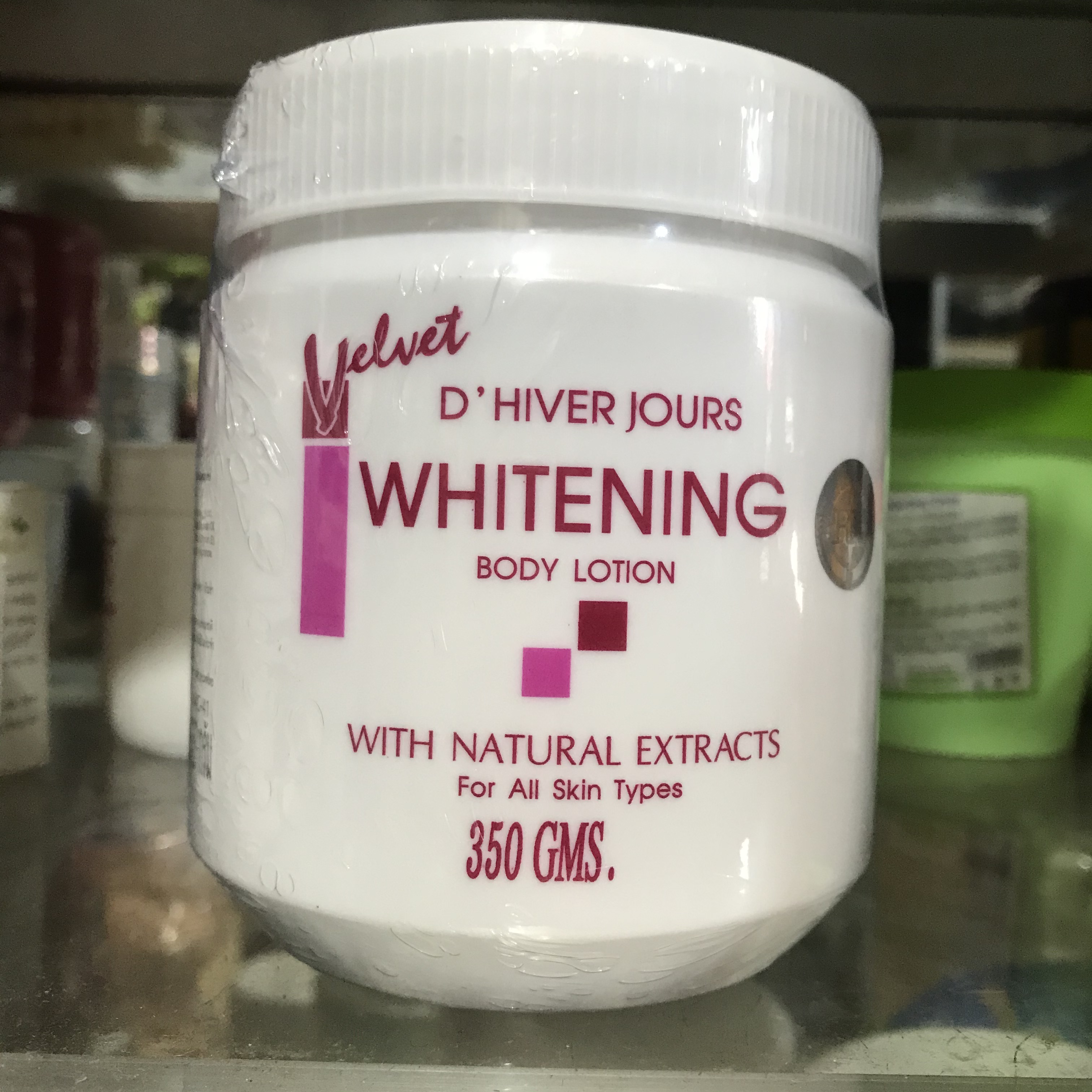 Kem Velvet E Whiteing thái đỏ, kem thái dưỡng trắng chữ đỏ 350g, kem body trắng da chống nắng Thái Lan, kem trắng da siêu tốc
