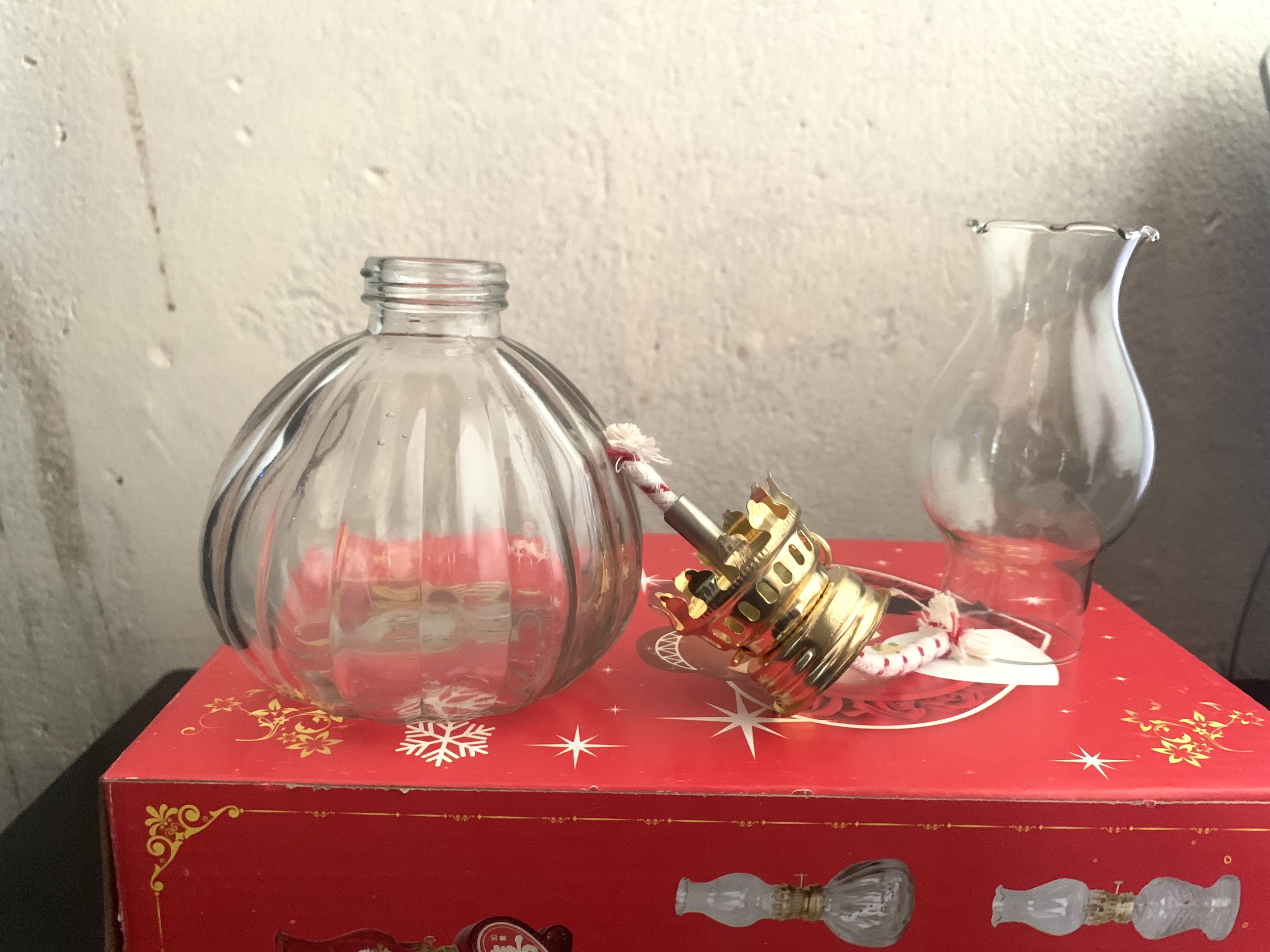 đèn thờ thắp đèn lưu ly bằng thủy tinh