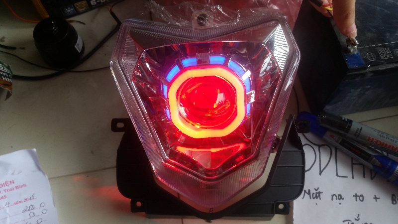 Hộp đèn led bi cầu xe máy điện Xmen