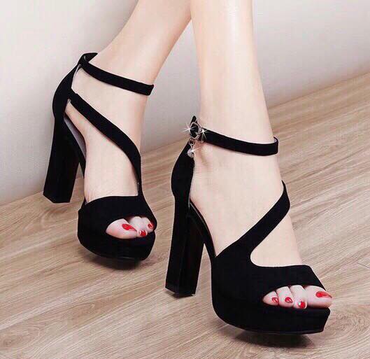 Giày Cao Gót 12 Phân Đế Vuông Quai Đan Chéo 13001