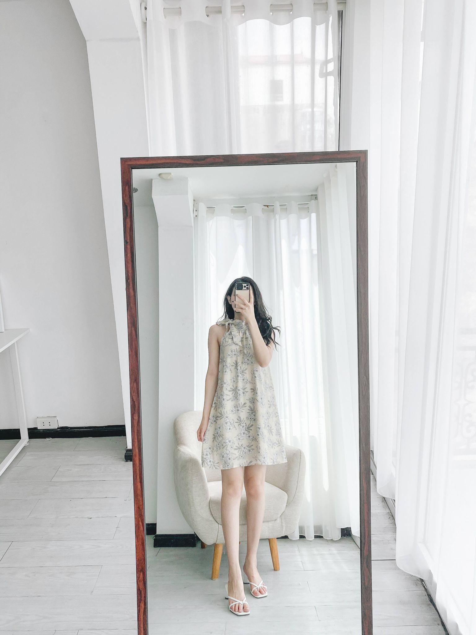 Váy Hoa Nơ Cổ Yếm [Madelen]