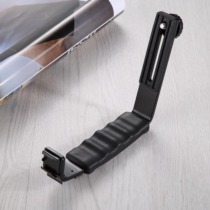 Thanh Bracket chữ L gắn đèn Led Microphone Flash 2 chân hot shoe