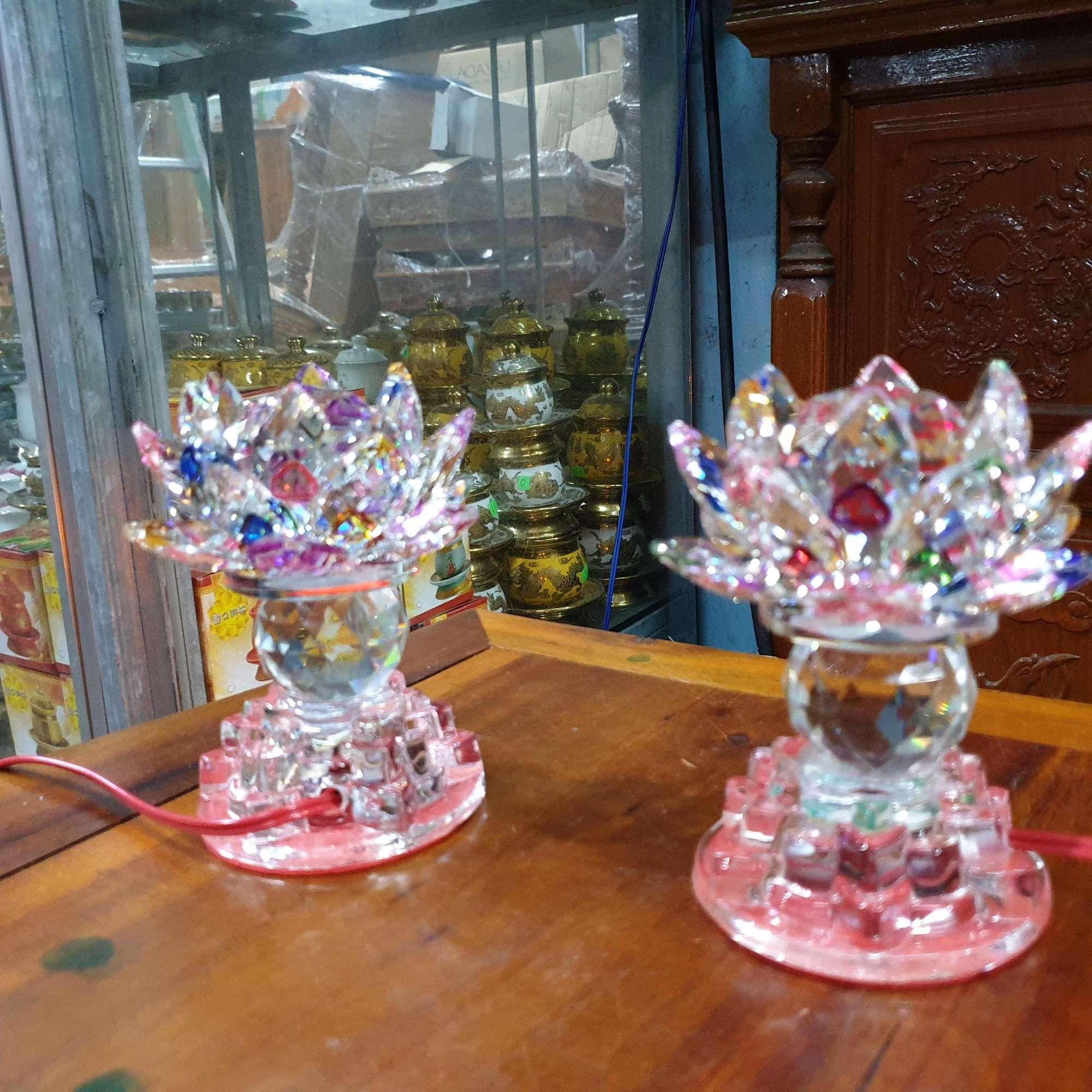 Cặp đèn thờ đá pha lê tự động đổi màu cao 12 cm