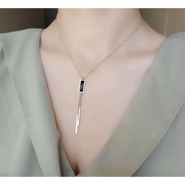 Dây chuyền titan thời trang Hàn Quốc, cam kết hàng đúng mô tả, chất lượng đảm bảo an toàn đến sức khỏe người sử dụng
