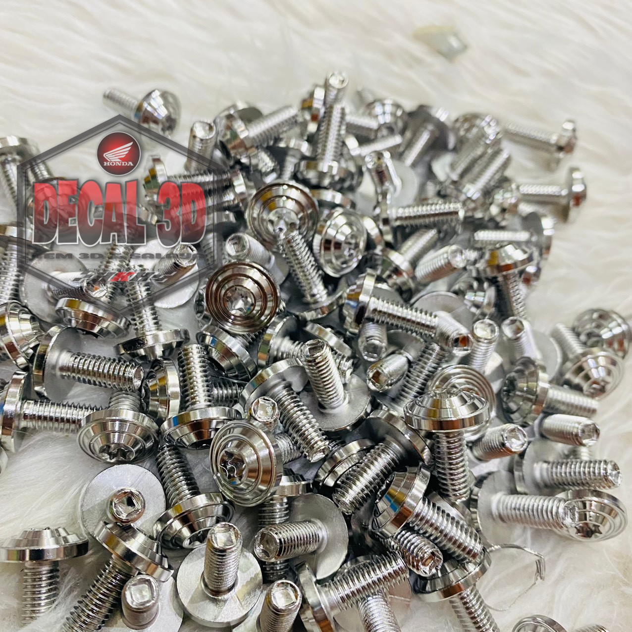 Ốc kiểu 6 ly gắn dàn áo xe máy siêu sáng