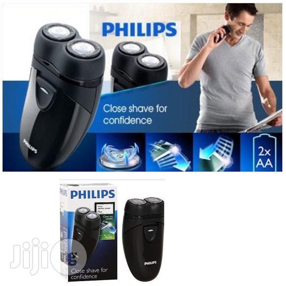 Máy cạo râu du lịch Philips PQ206 - hàng nhập khẩu