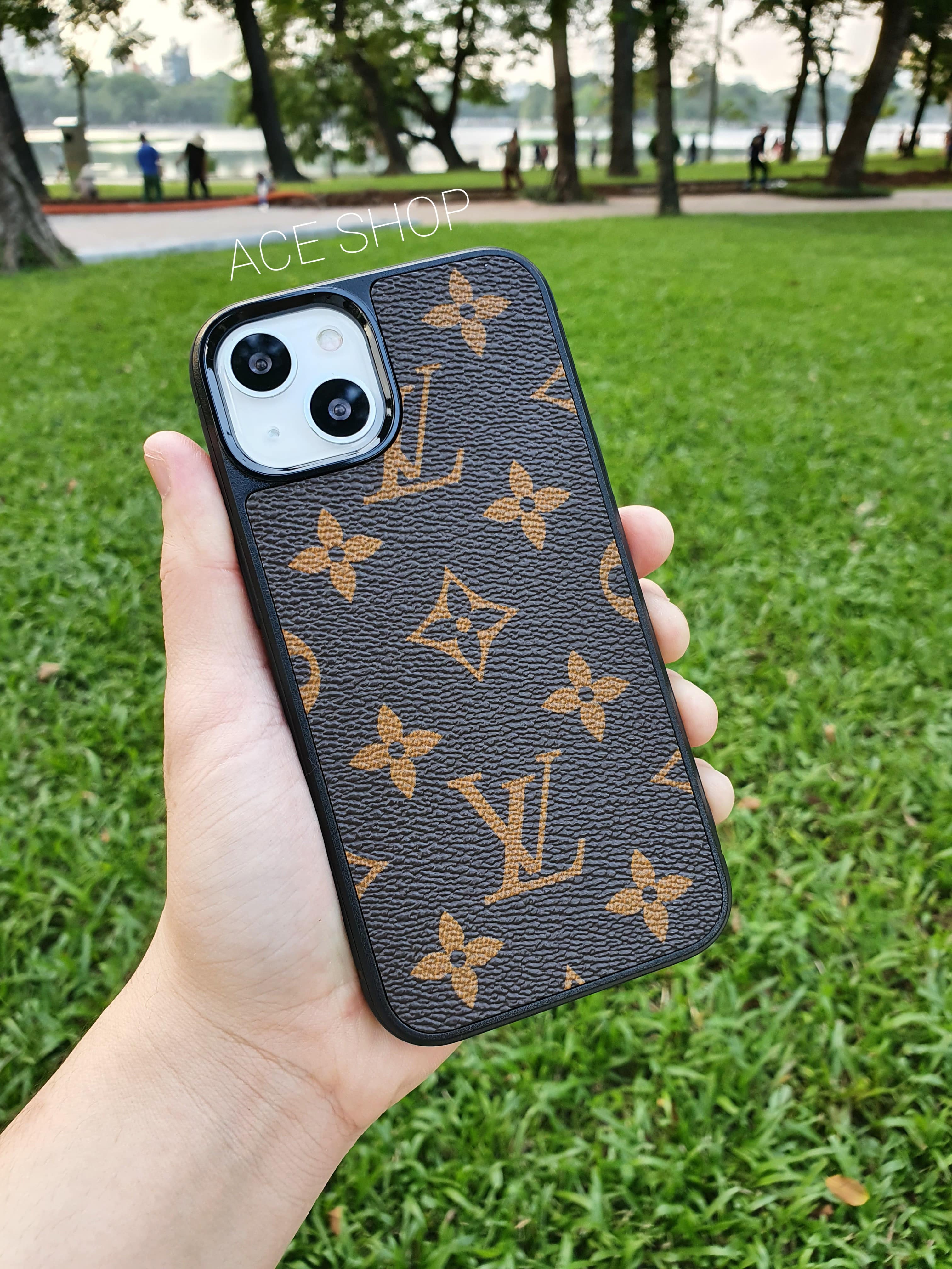 Ốp lưng LV kèm hộp iPhone 7,,8,X,Xs,Xr,XsMax,6-6splus,7plus, 8Plus,11,11Pro,Max,12mini,12,12pro,12promax,13,13pro,13promax,14,14pro,14plus,14promax