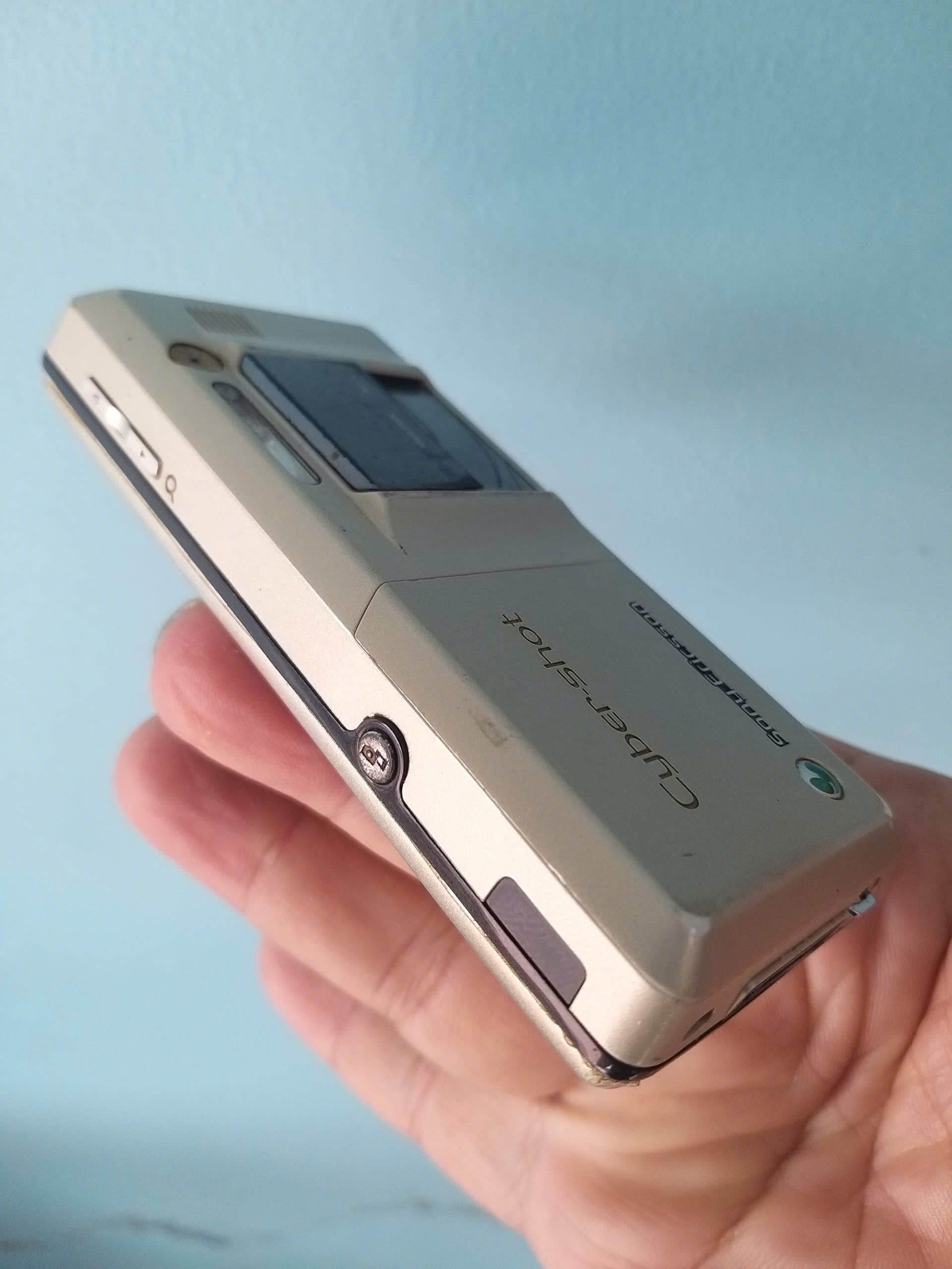 Điện Thọai Sony Ericsson K810i