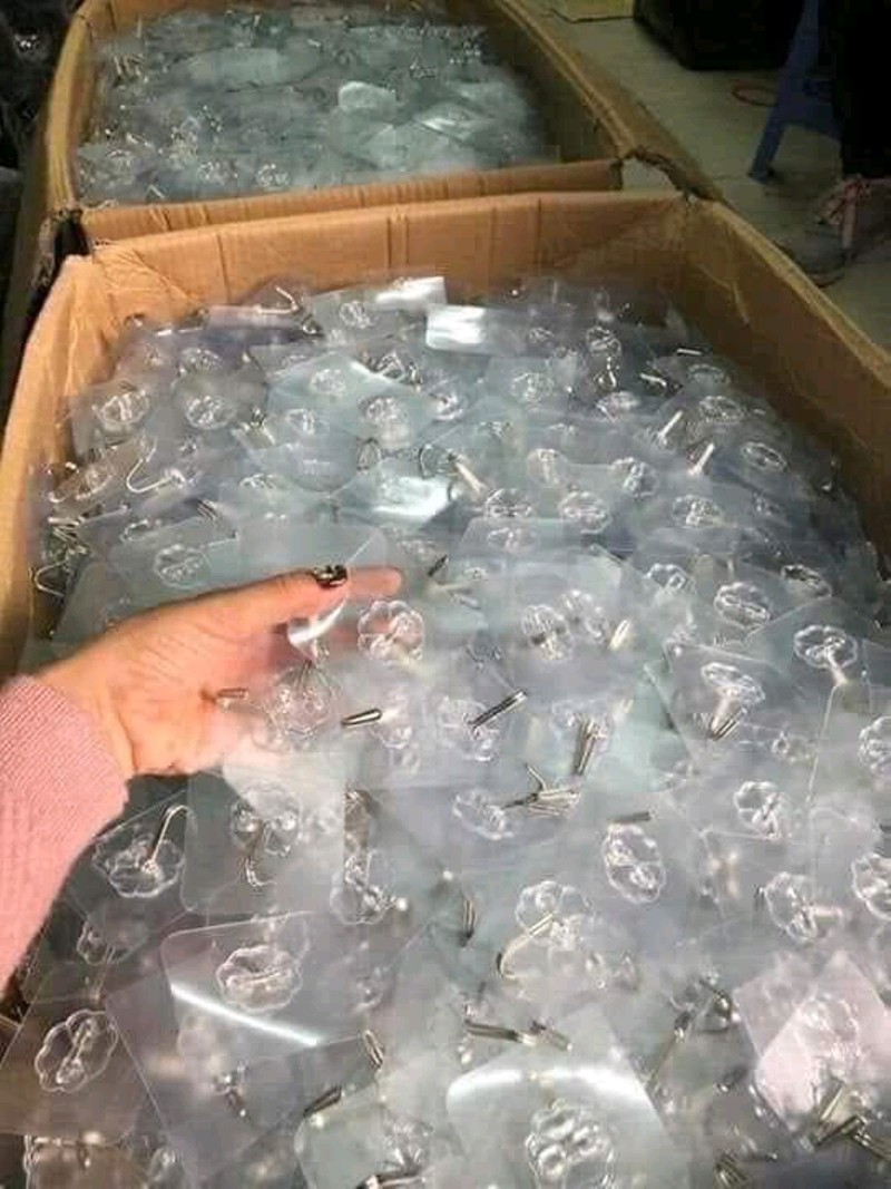 MÓC TREO ĐỒ TRONG SUỐT SIÊU DÍNH 10 MÓC