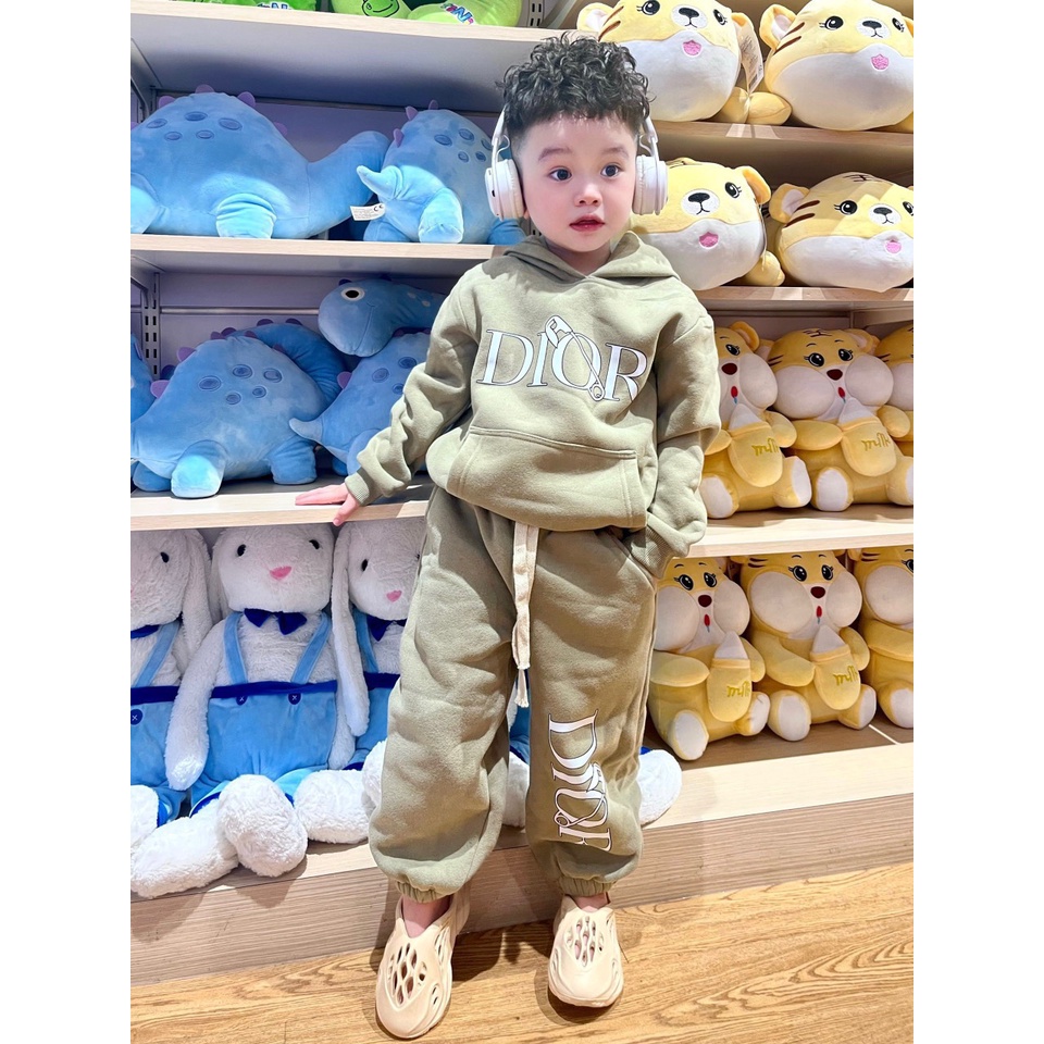 Sandal rọ lỗ cho bé trai và bé gái