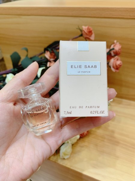 Nước hoa mini Elie Saab Le Parfum EDP 7,5ml