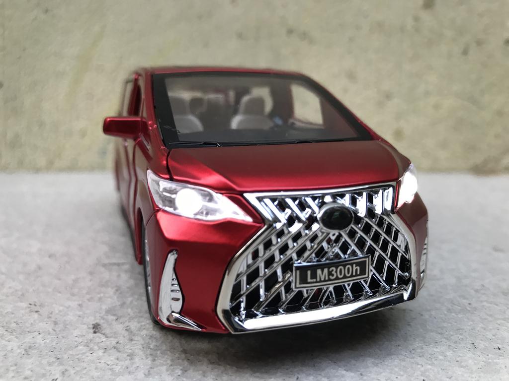 Mô hình xe ô tô LEXUS LM300 - 1:32