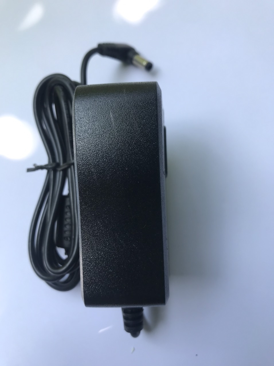 Nguồn Adapter sạc 9V 2.5A cho máy POS cà thẻ