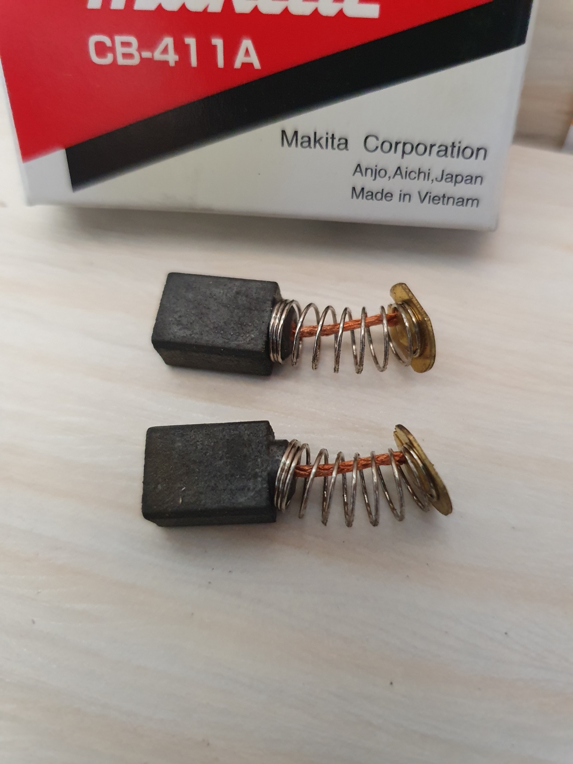 Chổi than Makita CB - 411