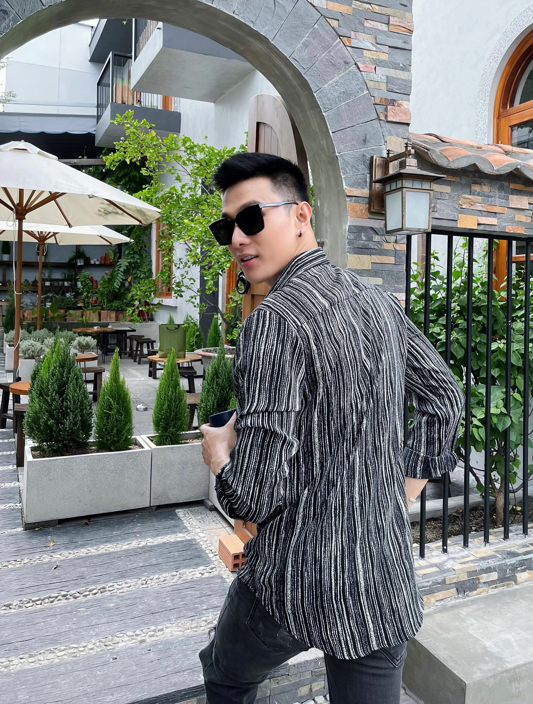 Áo sơ mi lụa form rộng họa tiết S38