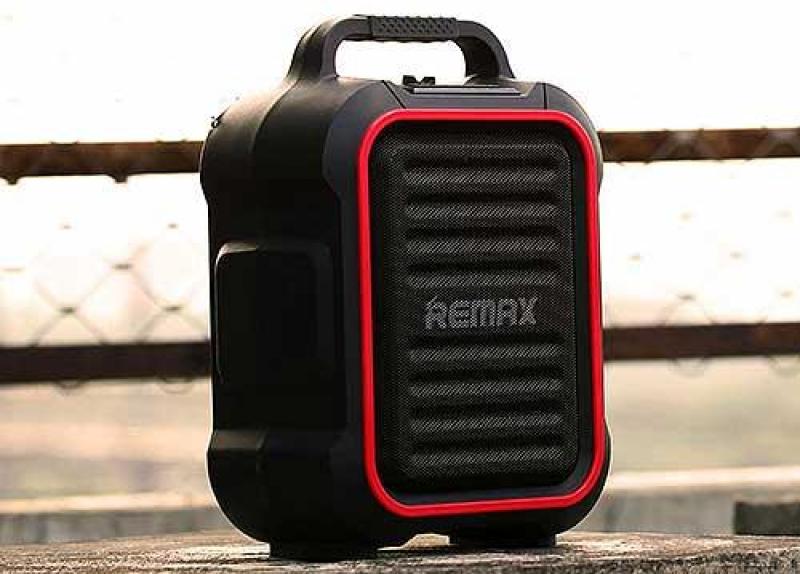 Loa Bluetooth Remax RB-X3 tặng kèm Micro không dây giá rẻ