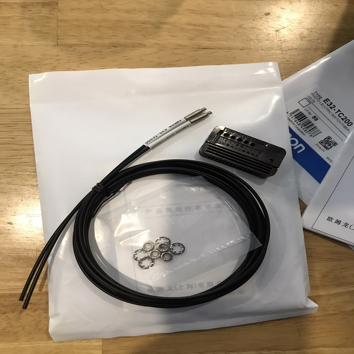 Cảm biến sợi quang E32-TC200
