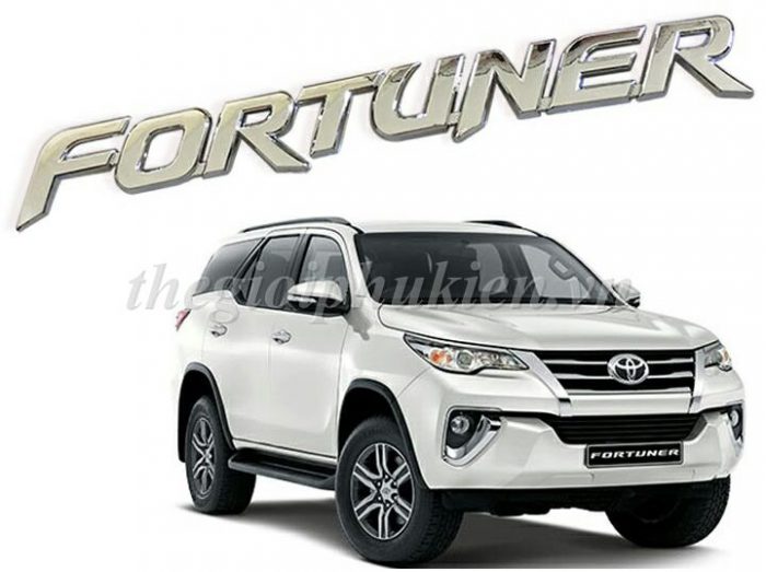 Logo chữ fortuner 3d nổi dán trang trí xe toyota fortuner