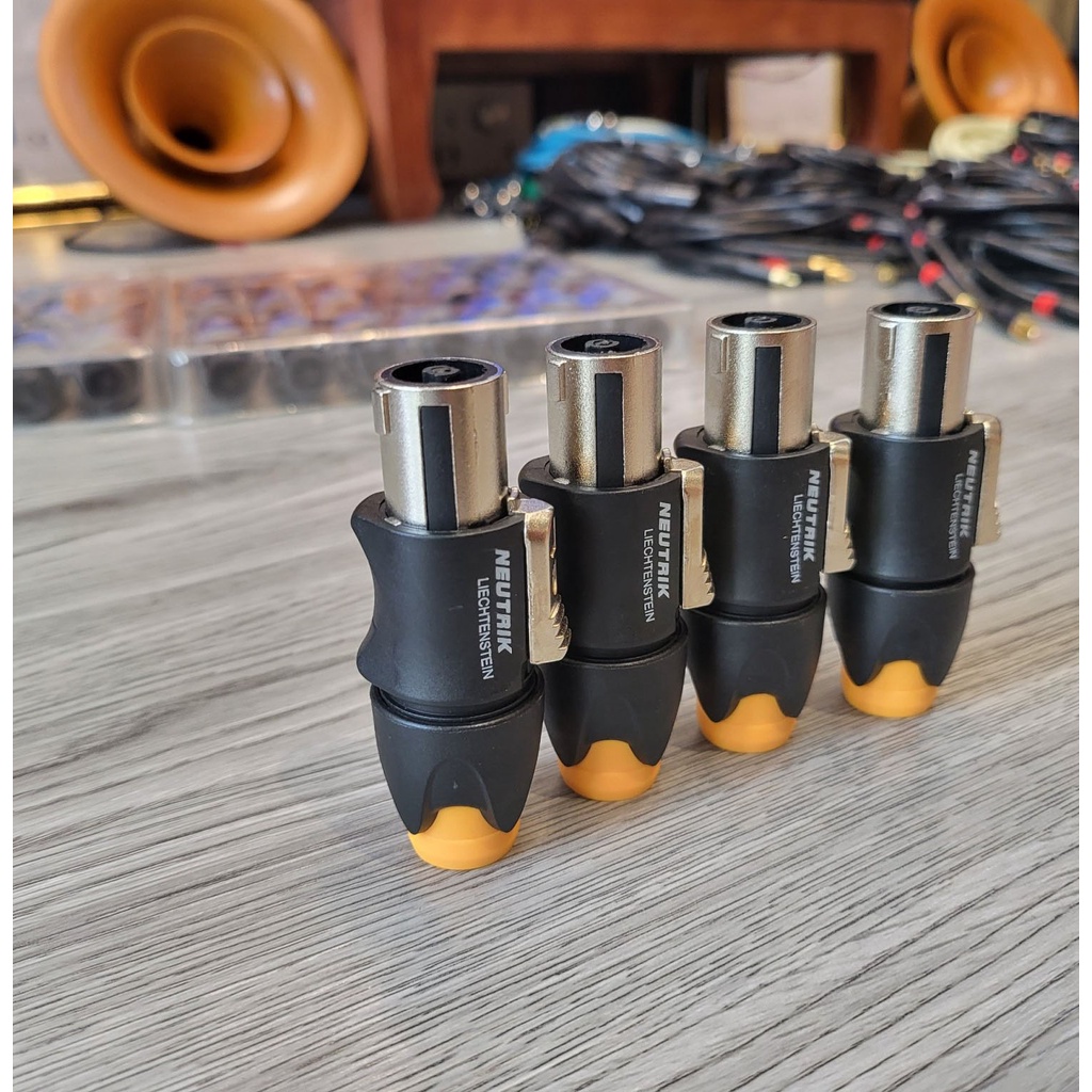 Jack Speakon Kim Loại MG Audio