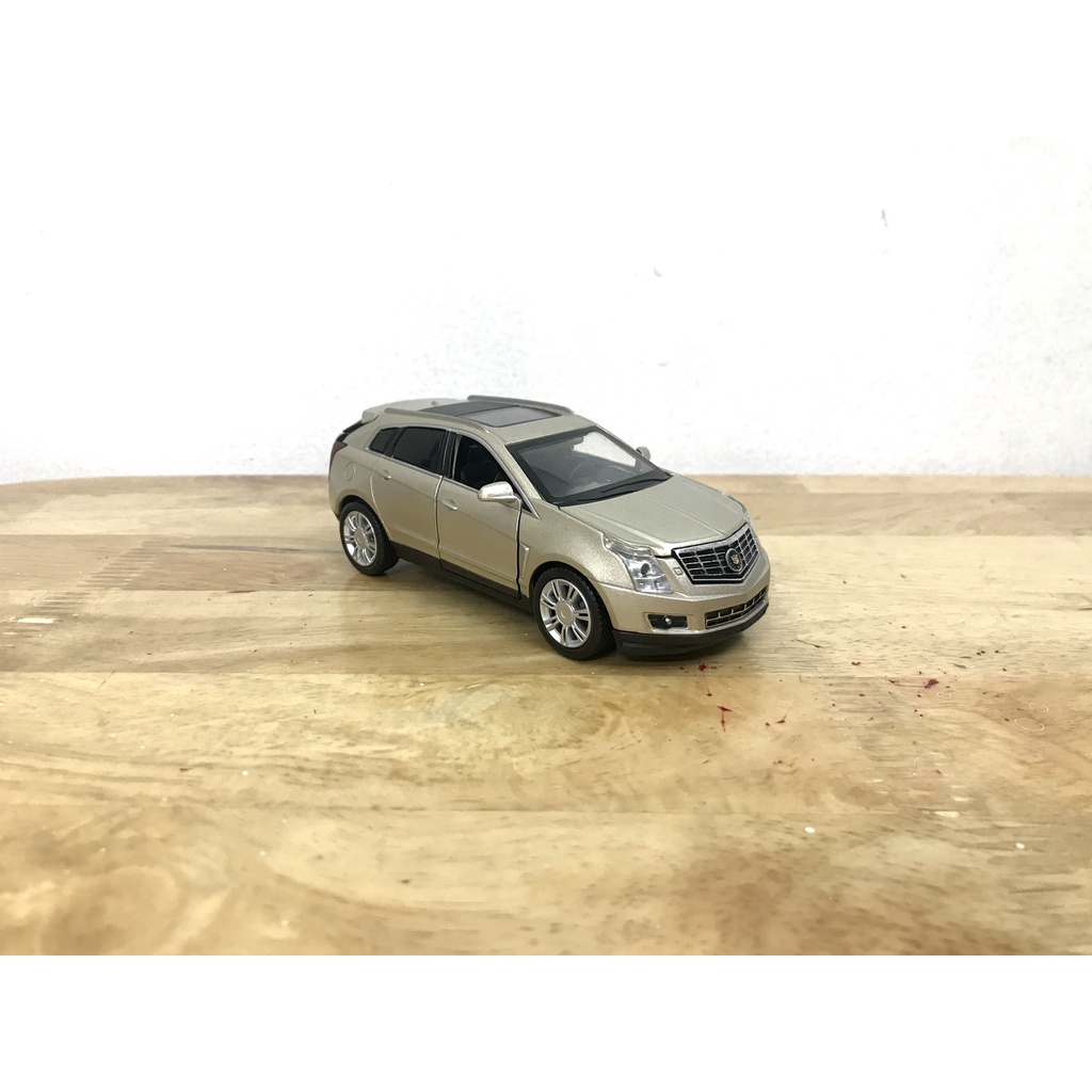 Mô hình xe Cadillac SRX _ Tỷ lệ 1:32