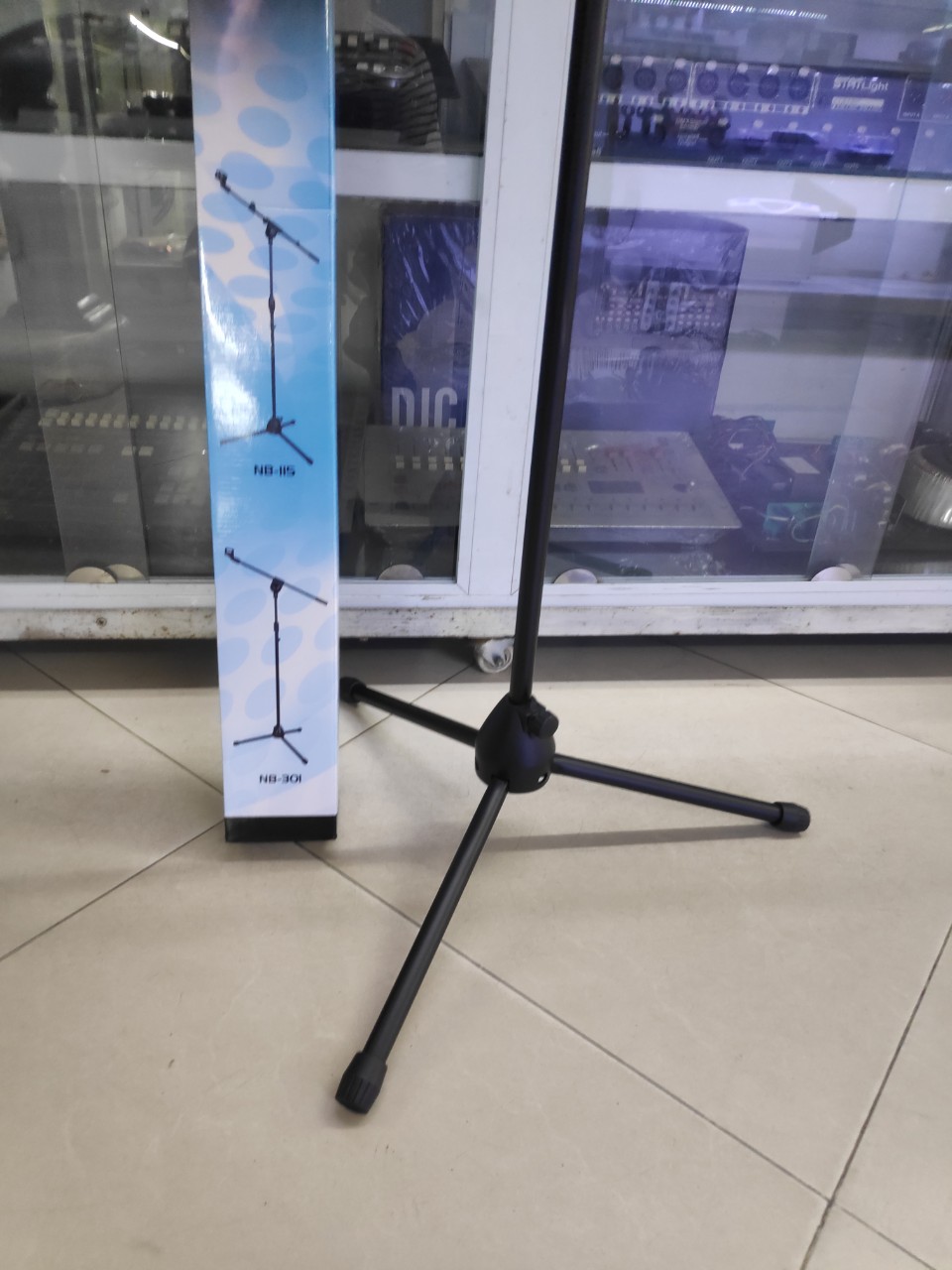 Chân micro Đứng NB300
