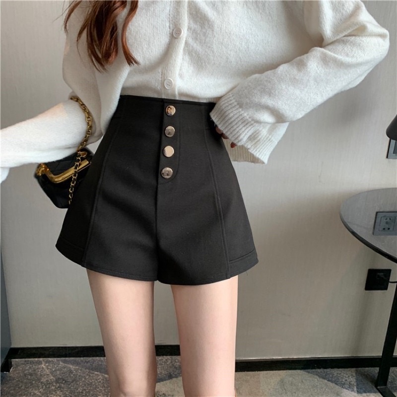 Quần Short Cạp Cao 4 Cúc Siêu Xinh