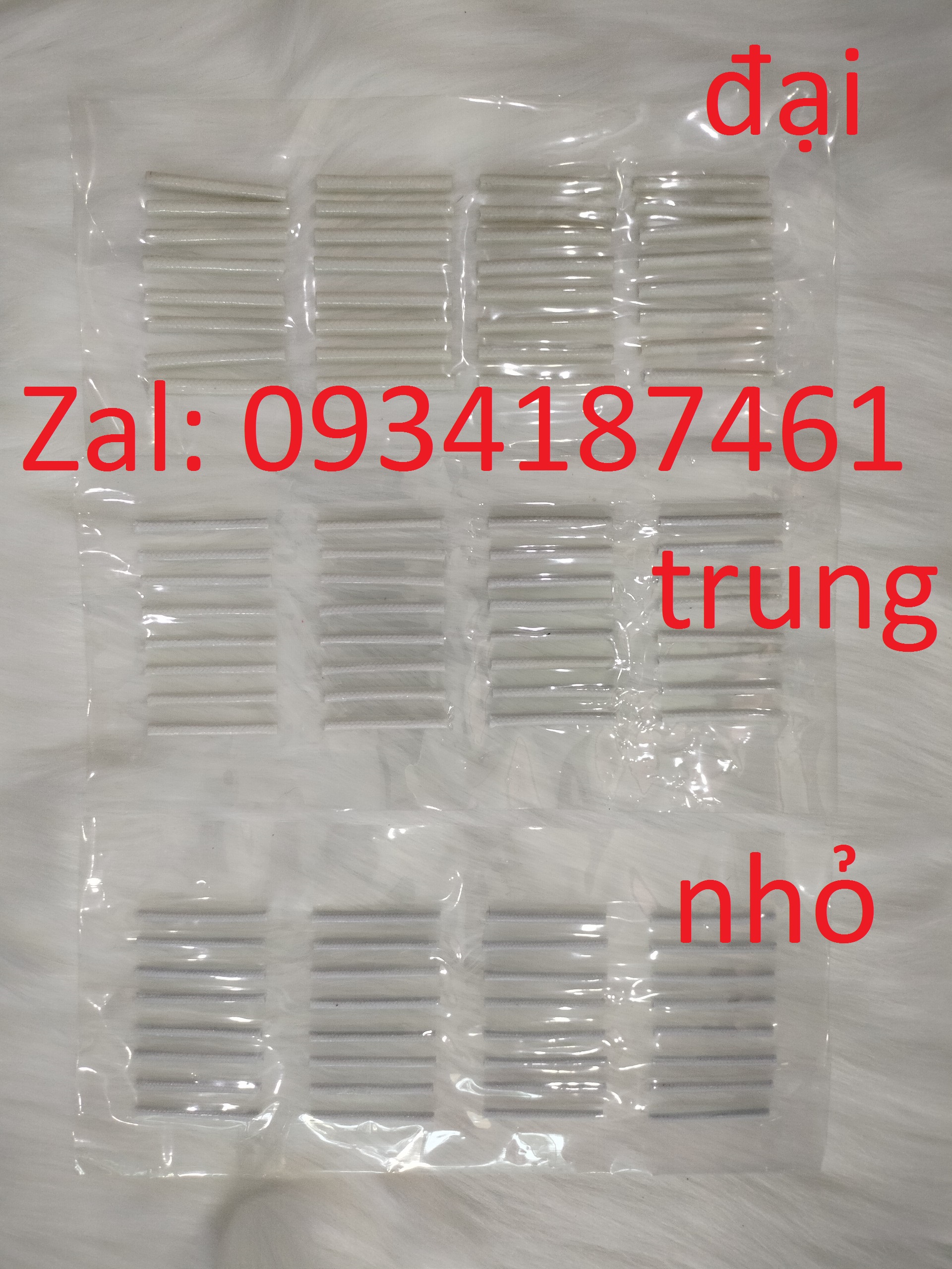 1 vĩ Xương uốn mi bằng xốp dùng để uốn công mi có 3 kích cỡ , 1 vĩ 32 xương