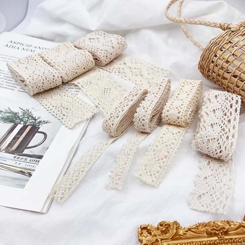 Dây ren màu trắng ngà dùng trang trí sản phẩm decor - Tada craft