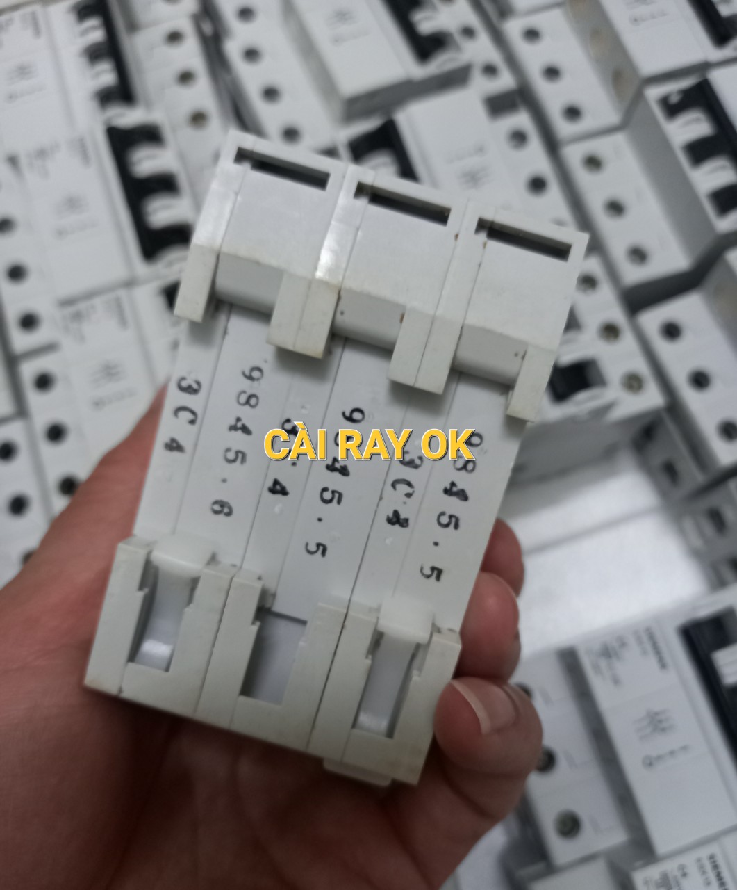 MCB APTOMAT 3 PHA ĐỨC TỒN KHO 4A