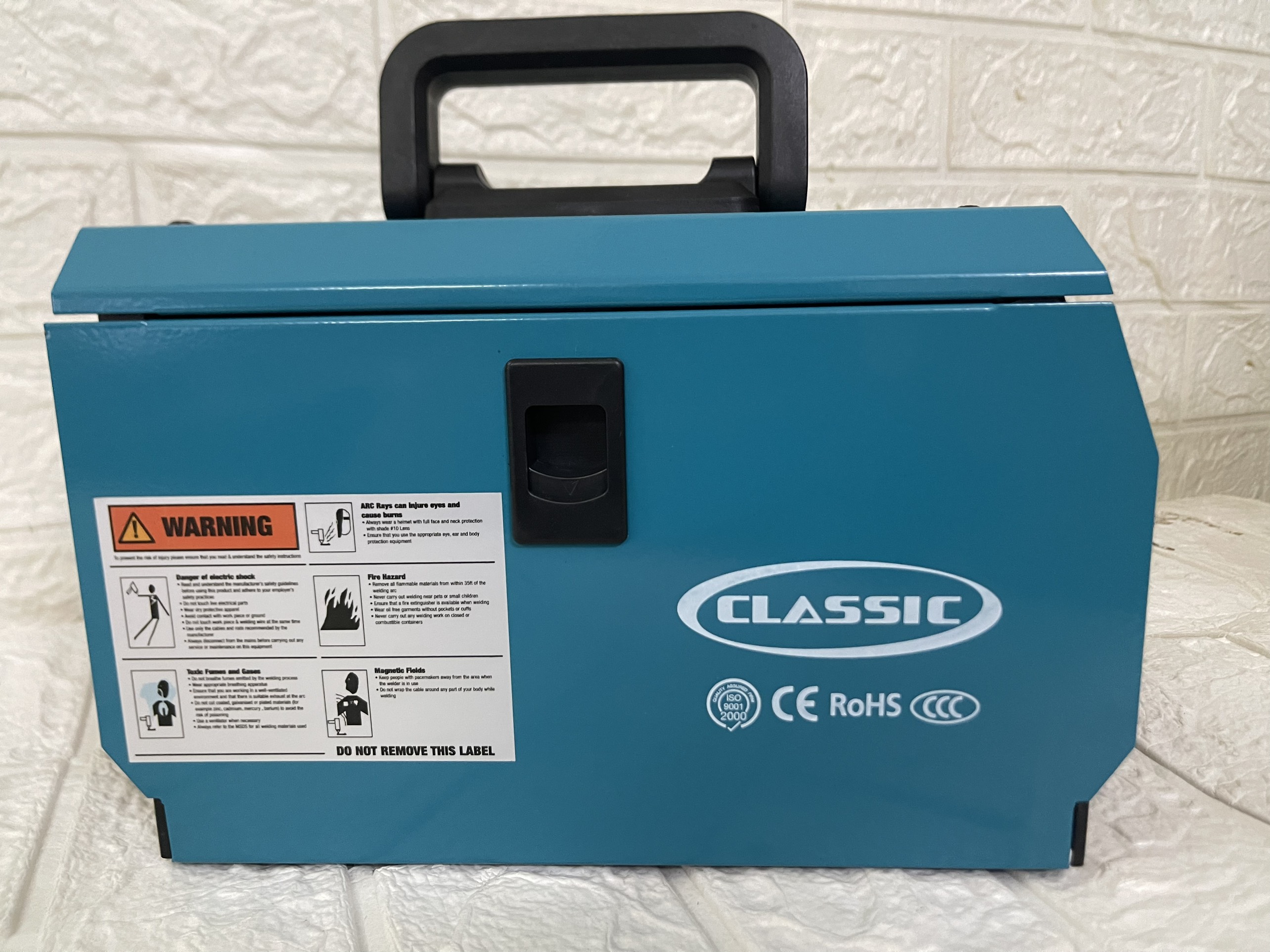 Máy hàn mig 3 chức năng MIG/ARC - 200N CLASSIC ( TẶNG KÈM CUỘN DÂY, BAO TAY HÀN, 3 BÉC HÀN )