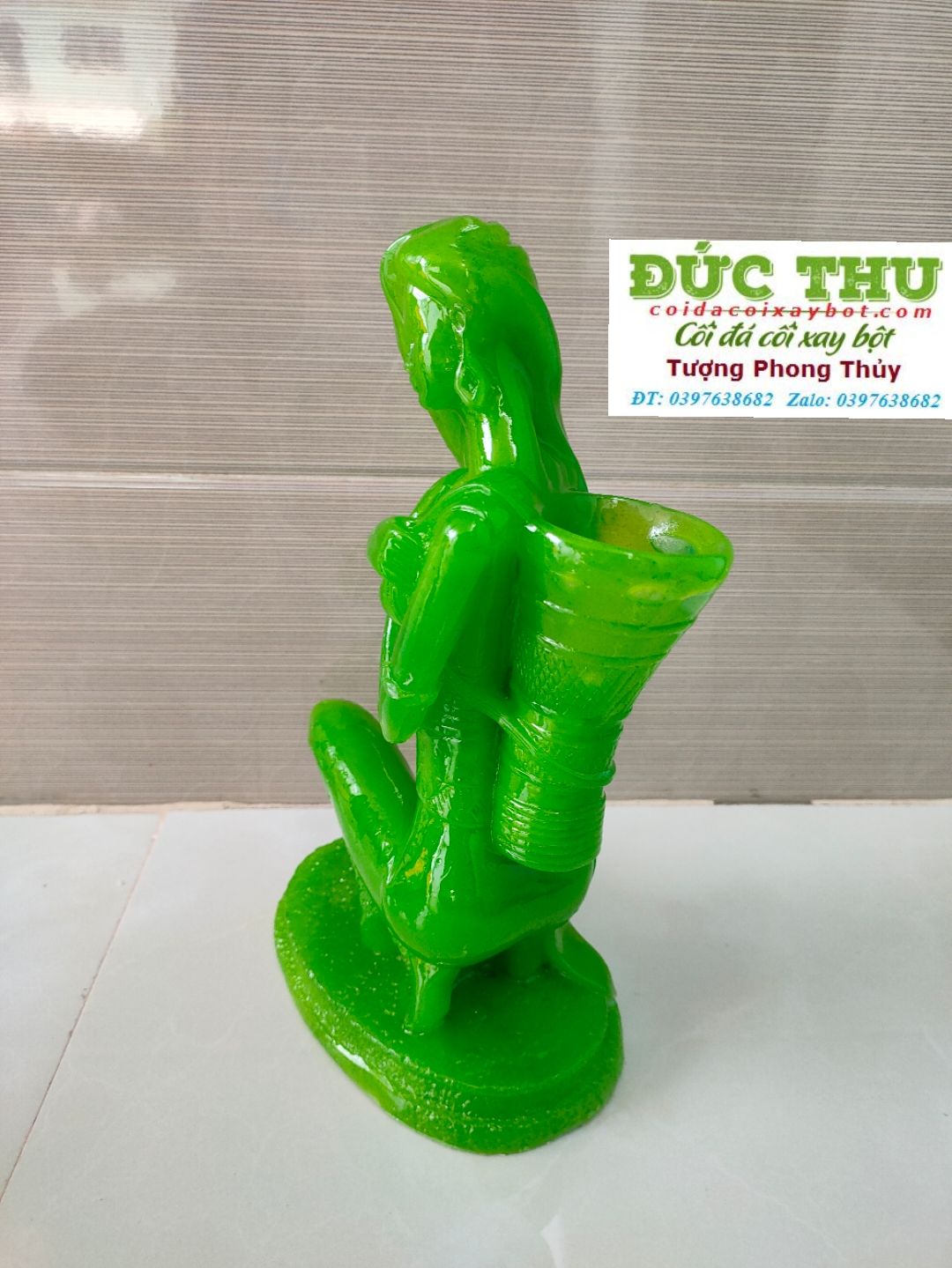Tượng Cô Gái Vùng Cao