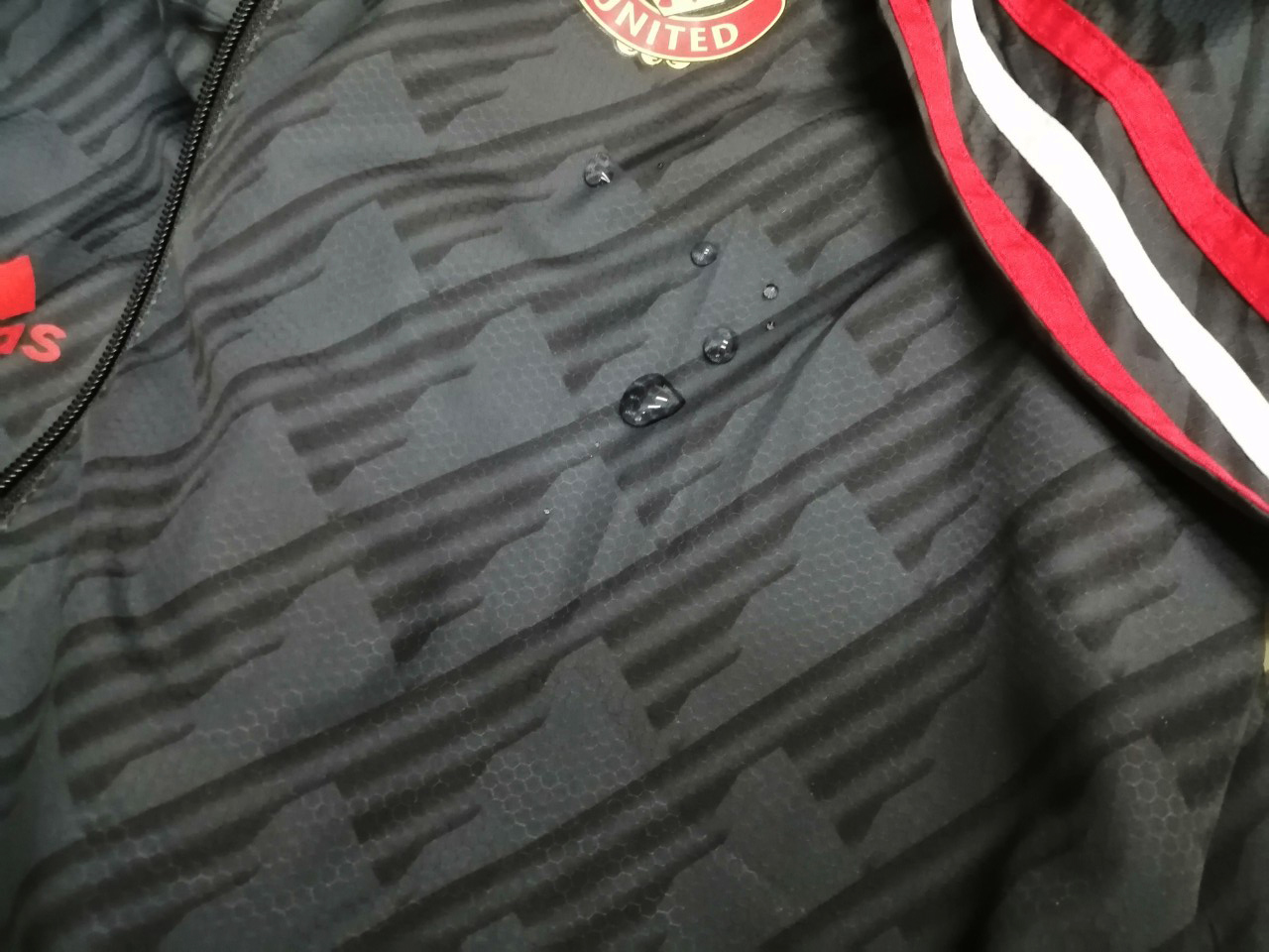 Áo gió 2 lớp kháng nước Manchester United