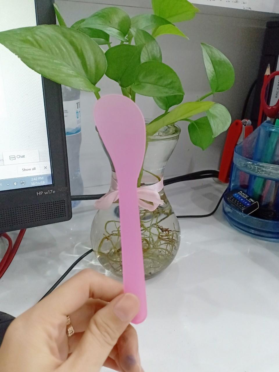 1000 que pha mặt nạ