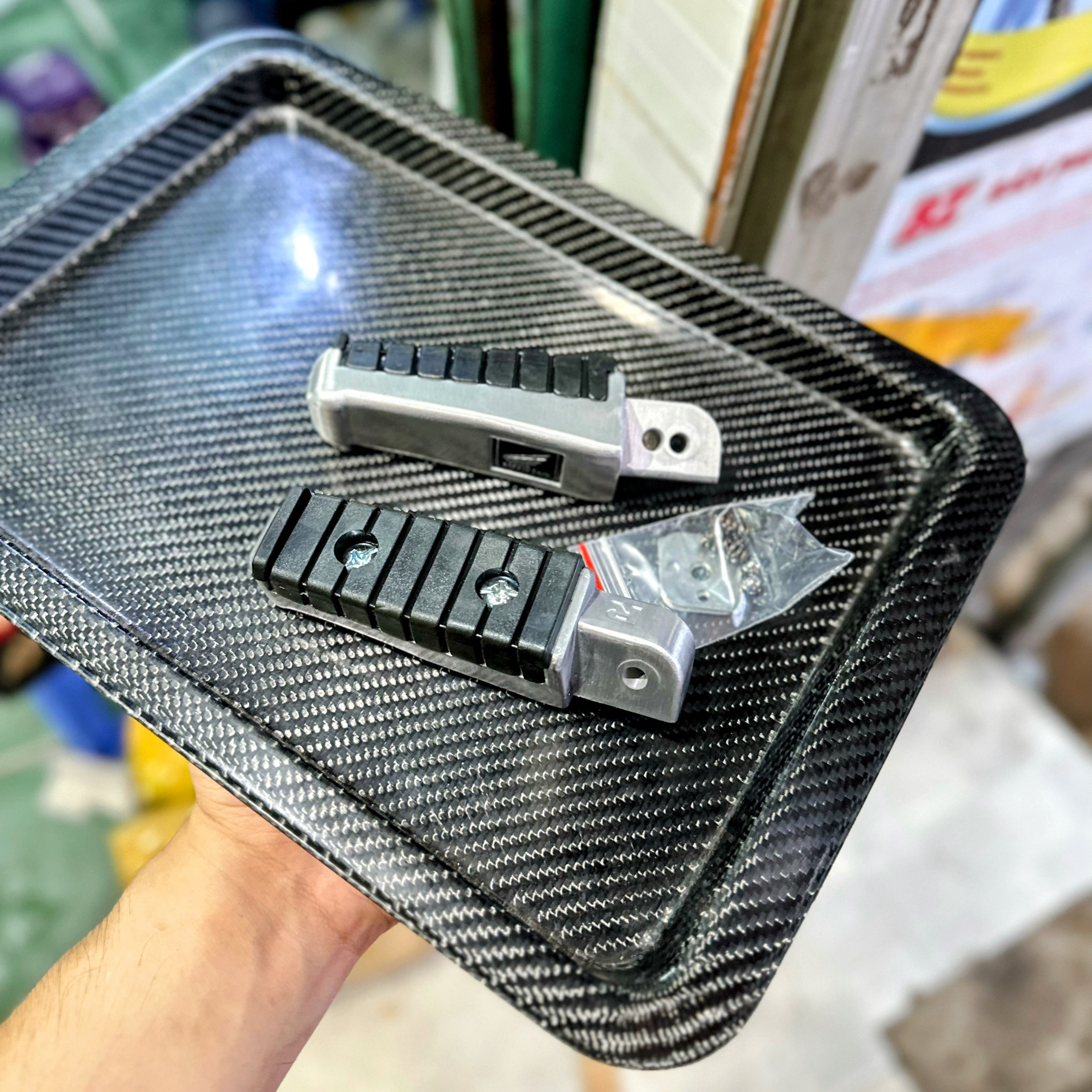 Gác Chân Sau Cúp 125 Thailand A100