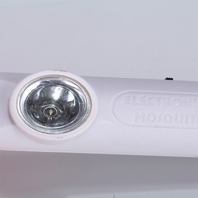 Vợt bắt muỗi xạc điện có đèn LED